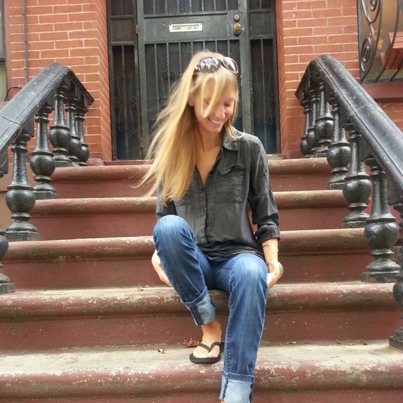 Meet your Posher, Meredith - Picture 1 of 1